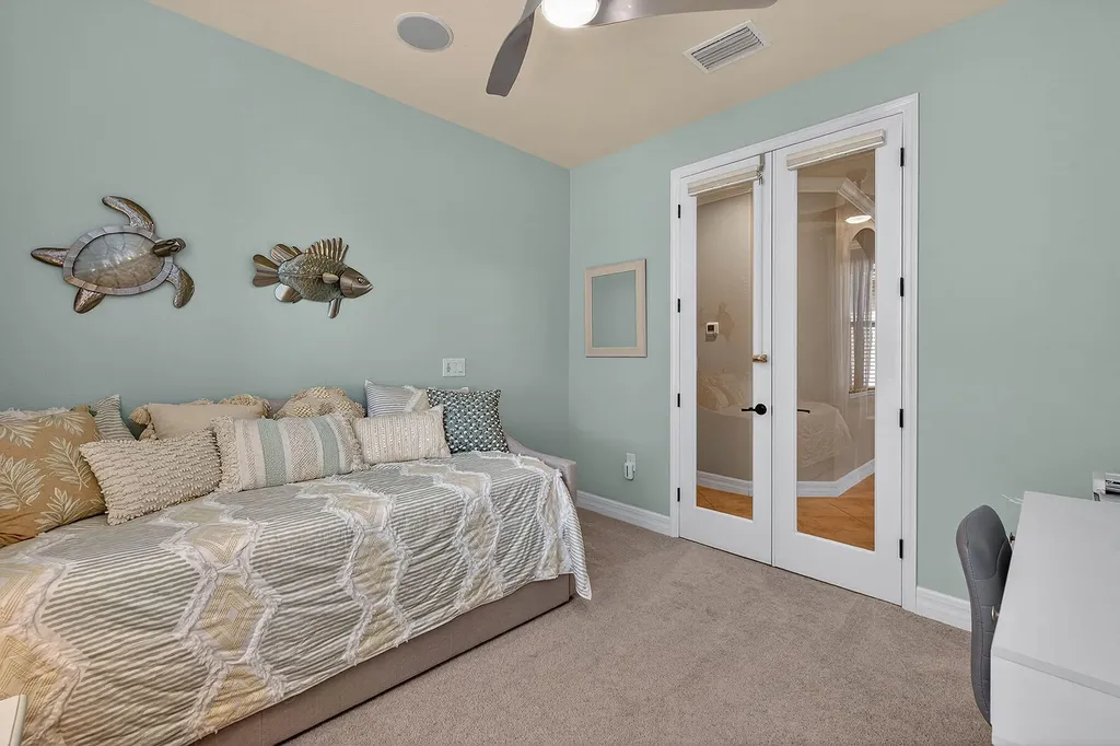 2898 Aviamar Circle Naples FL 34114