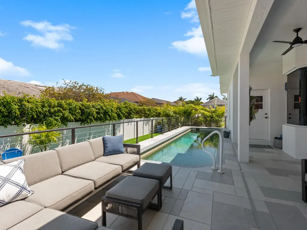 679 Seagrape Drive Marco Island FL 34145