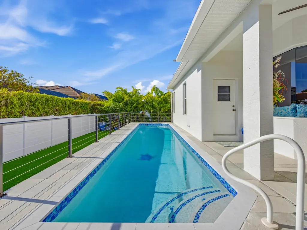 679 Seagrape Drive Marco Island FL 34145