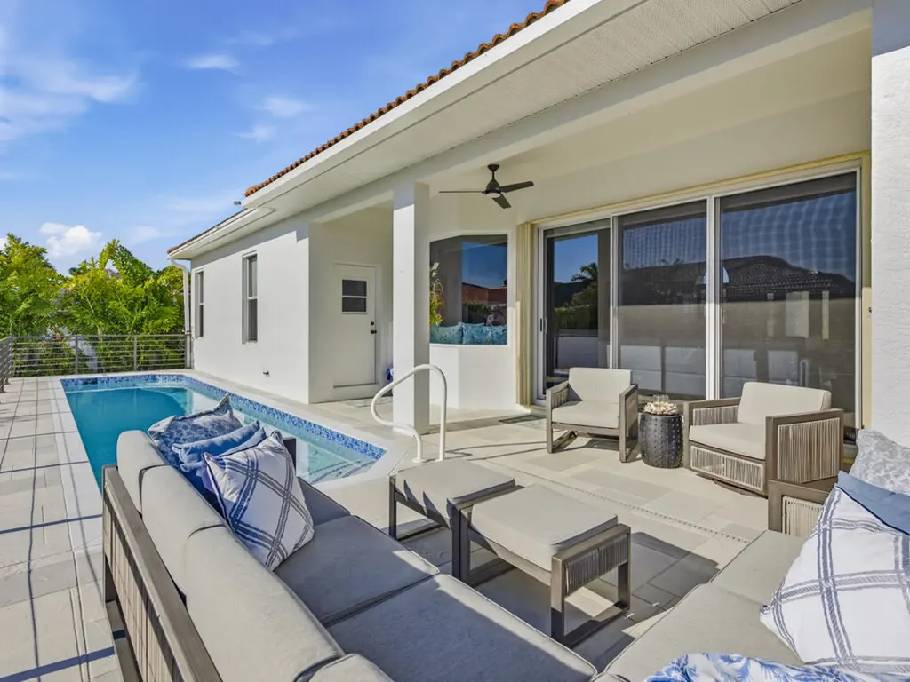 679 Seagrape Drive Marco Island FL 34145