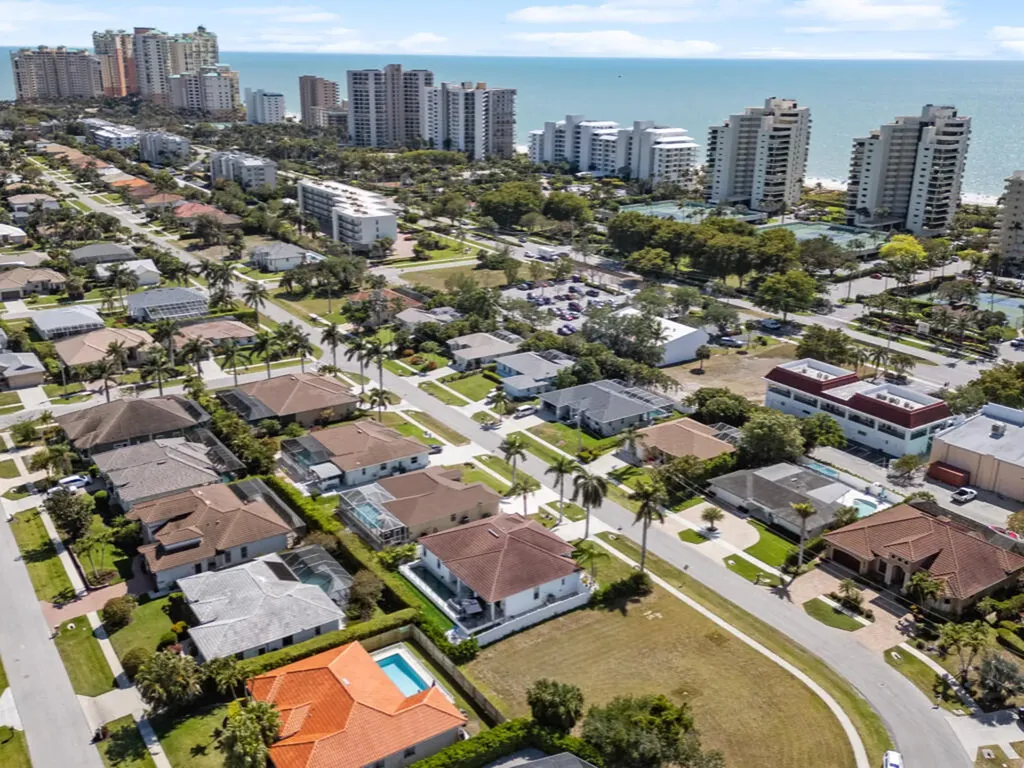 679 Seagrape Drive Marco Island FL 34145