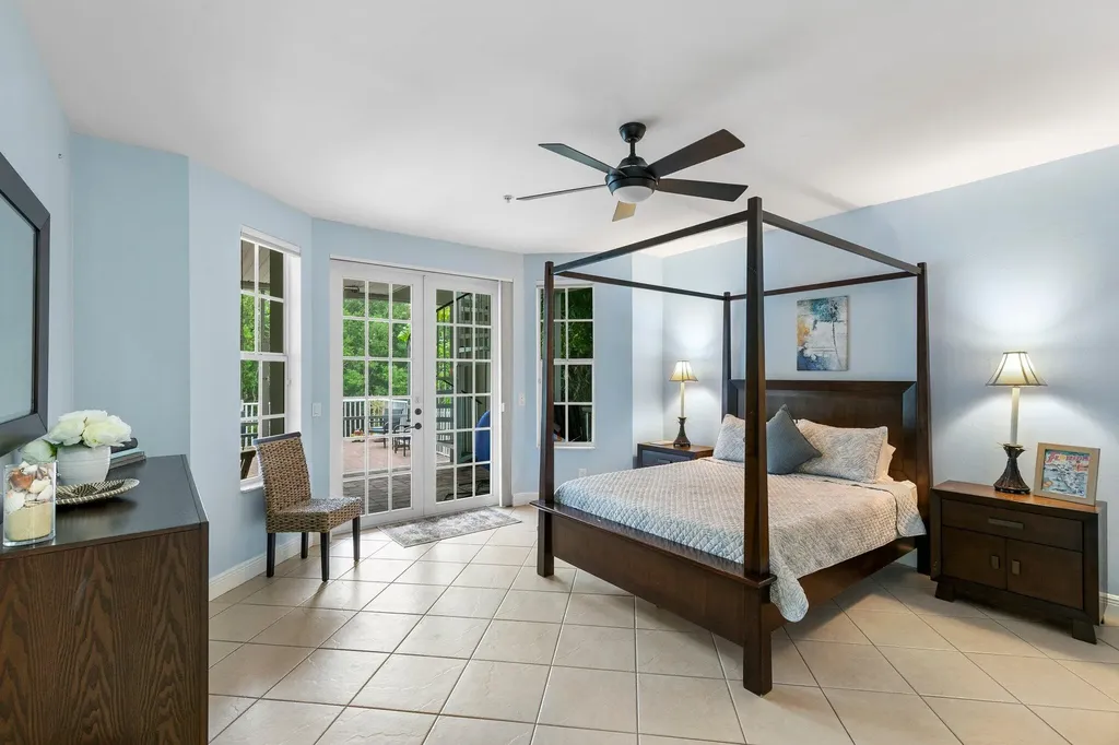 1927 Sheffield Avenue Marco Island FL 34145