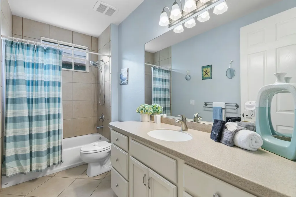 1927 Sheffield Avenue Marco Island FL 34145