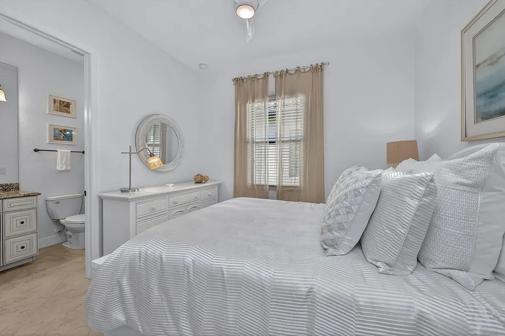 3001 Aviamar Circle Naples FL 34114