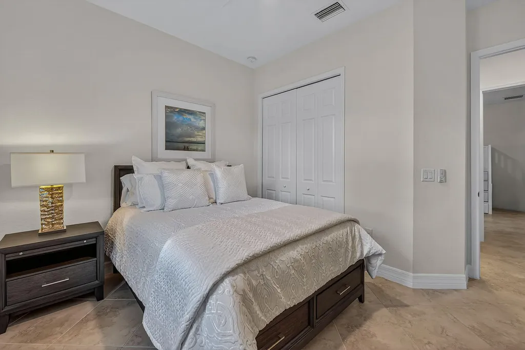 3001 Aviamar Circle Naples FL 34114