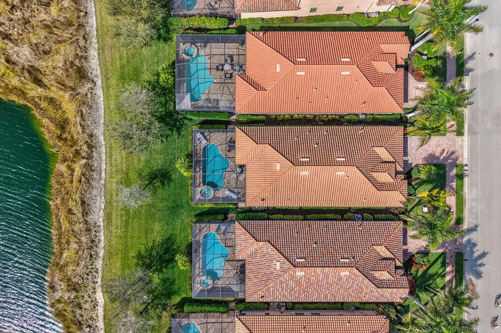 3001 Aviamar Circle Naples FL 34114