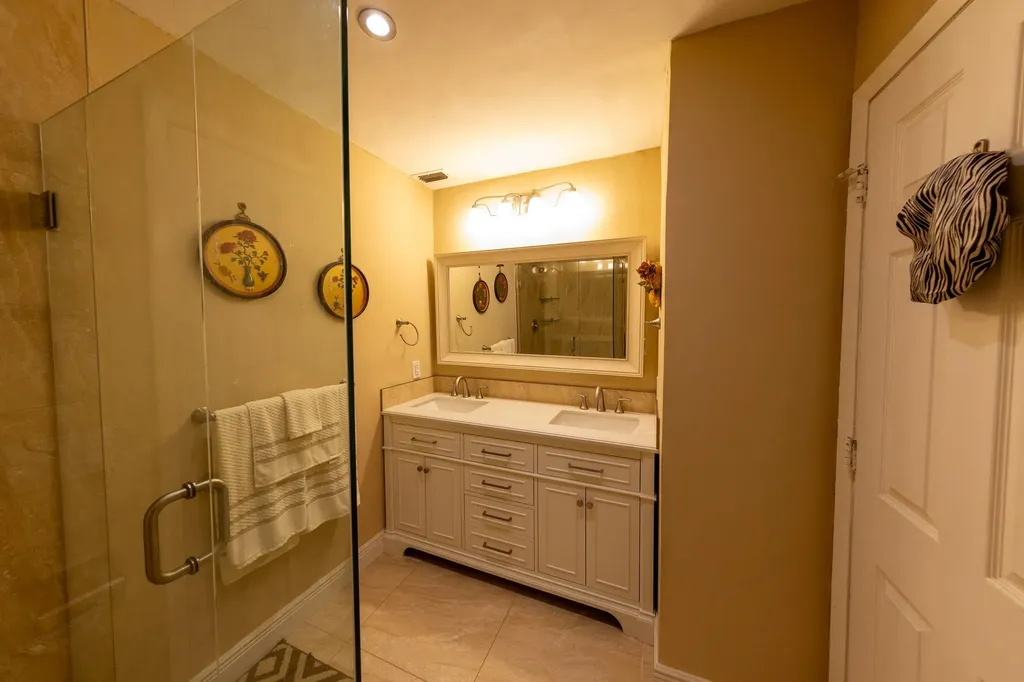 188 Gulfstream Street Marco Island FL 34145