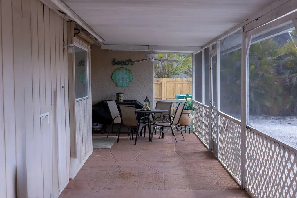 188 Gulfstream Street Marco Island FL 34145