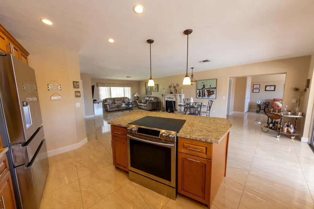 188 Gulfstream Street Marco Island FL 34145