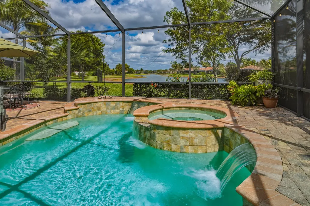 9505 Campanile Circle Naples FL 34114