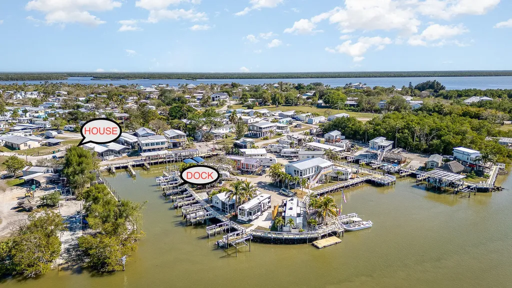 1180 Chokoloskee Drive Chokoloskee FL 34138