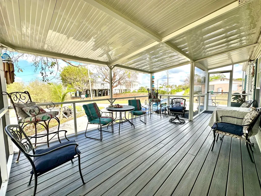 1180 Chokoloskee Drive Chokoloskee FL 34138