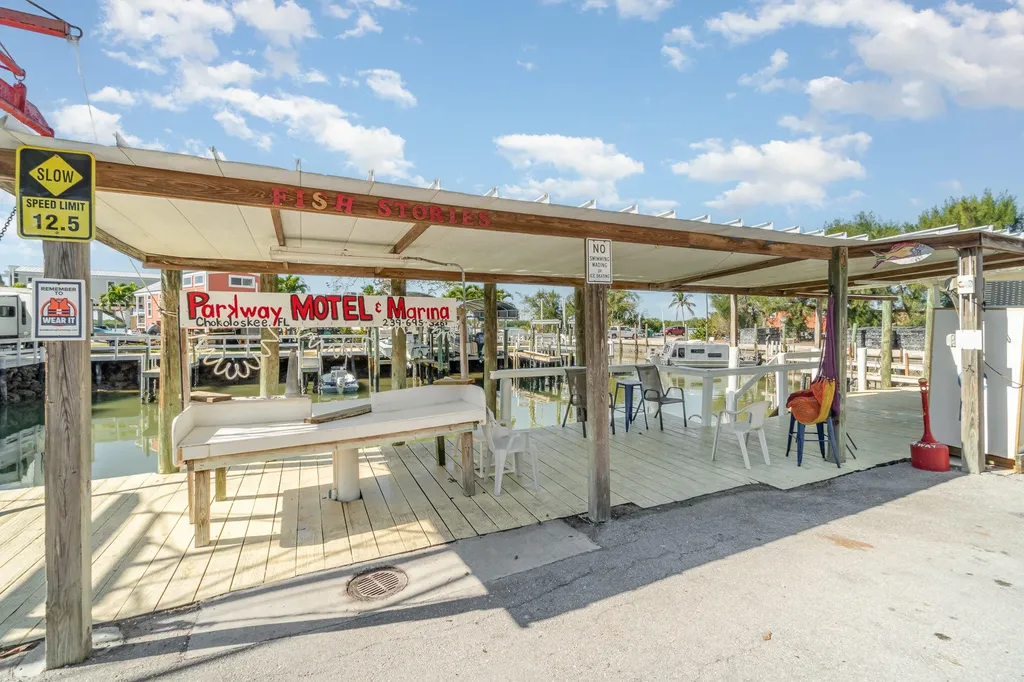1180 Chokoloskee Drive Chokoloskee FL 34138