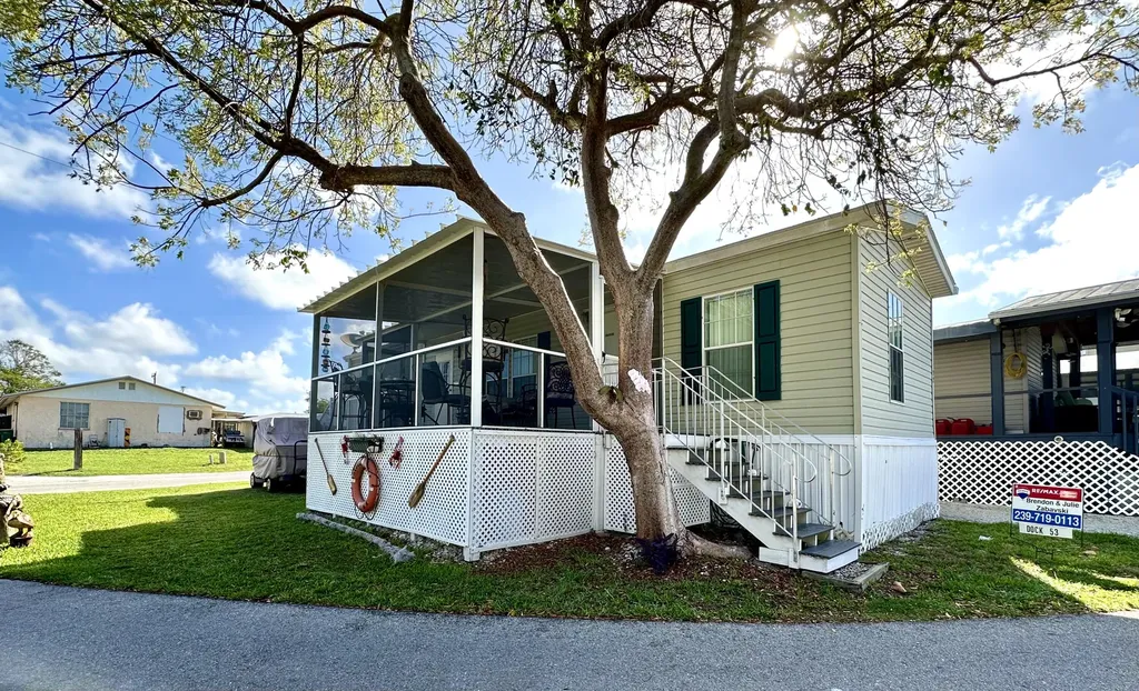1180 Chokoloskee Drive Chokoloskee FL 34138