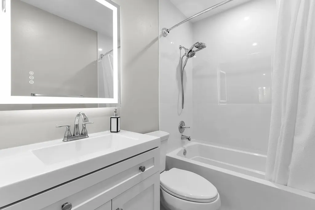 5245 Treetops Drive Naples FL 34113