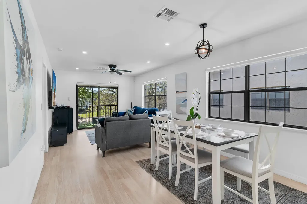 5245 Treetops Drive Naples FL 34113