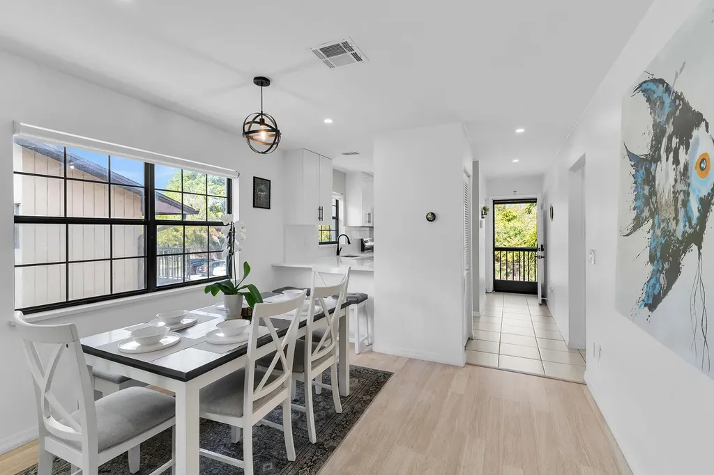 5245 Treetops Drive Naples FL 34113