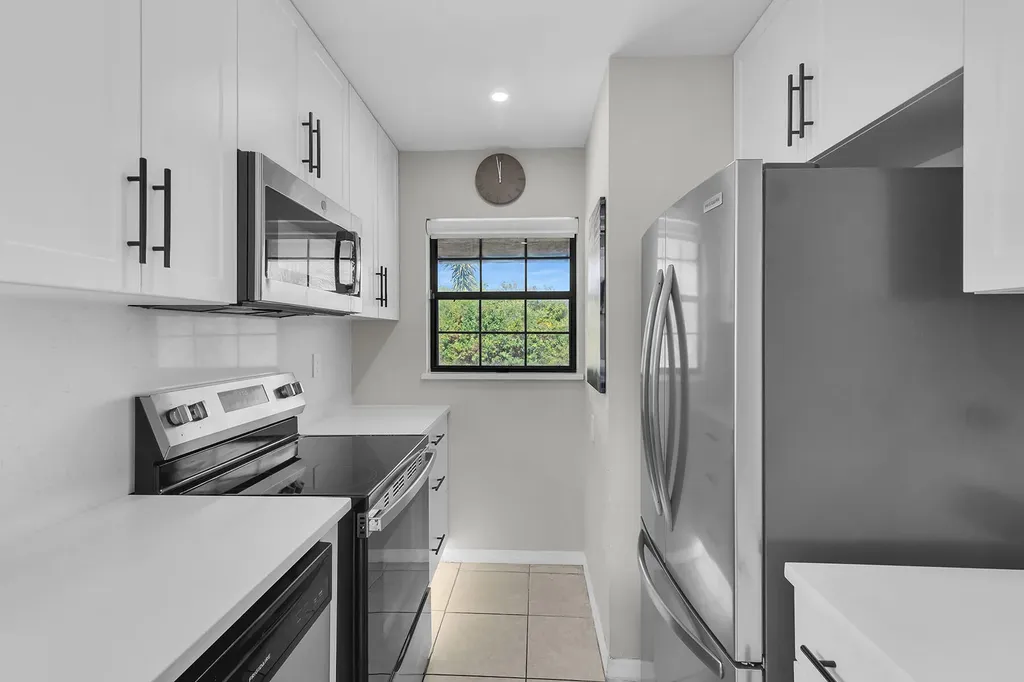 5245 Treetops Drive Naples FL 34113