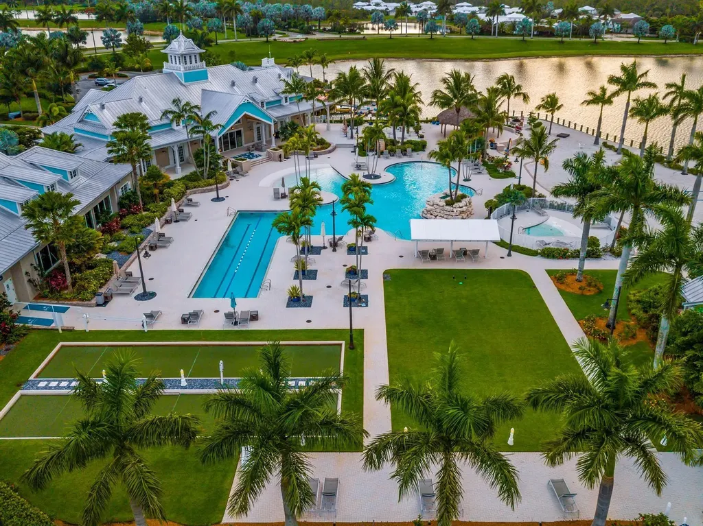 14714 Leeward Drive Naples FL 34114