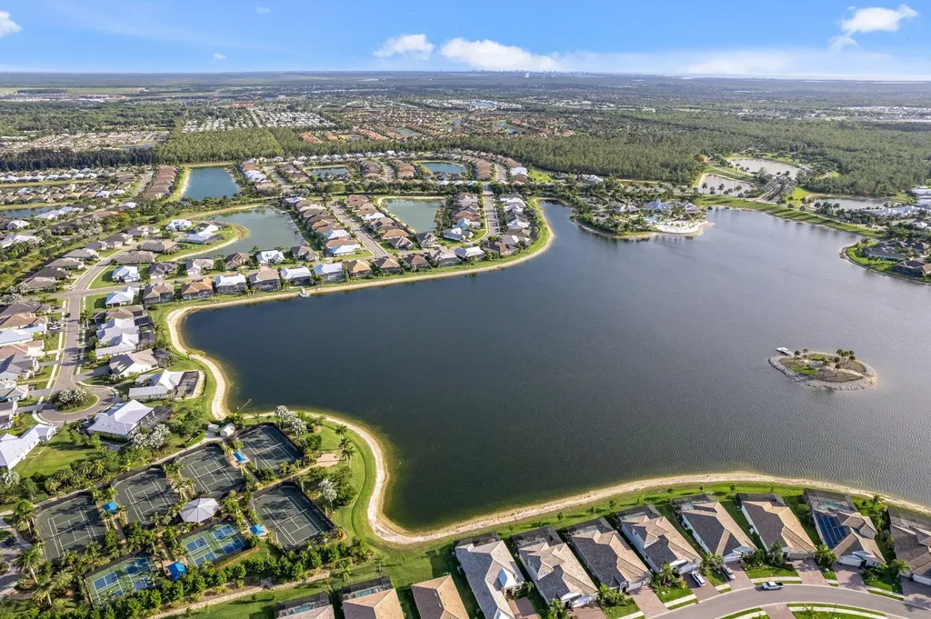 14714 Leeward Drive Naples FL 34114