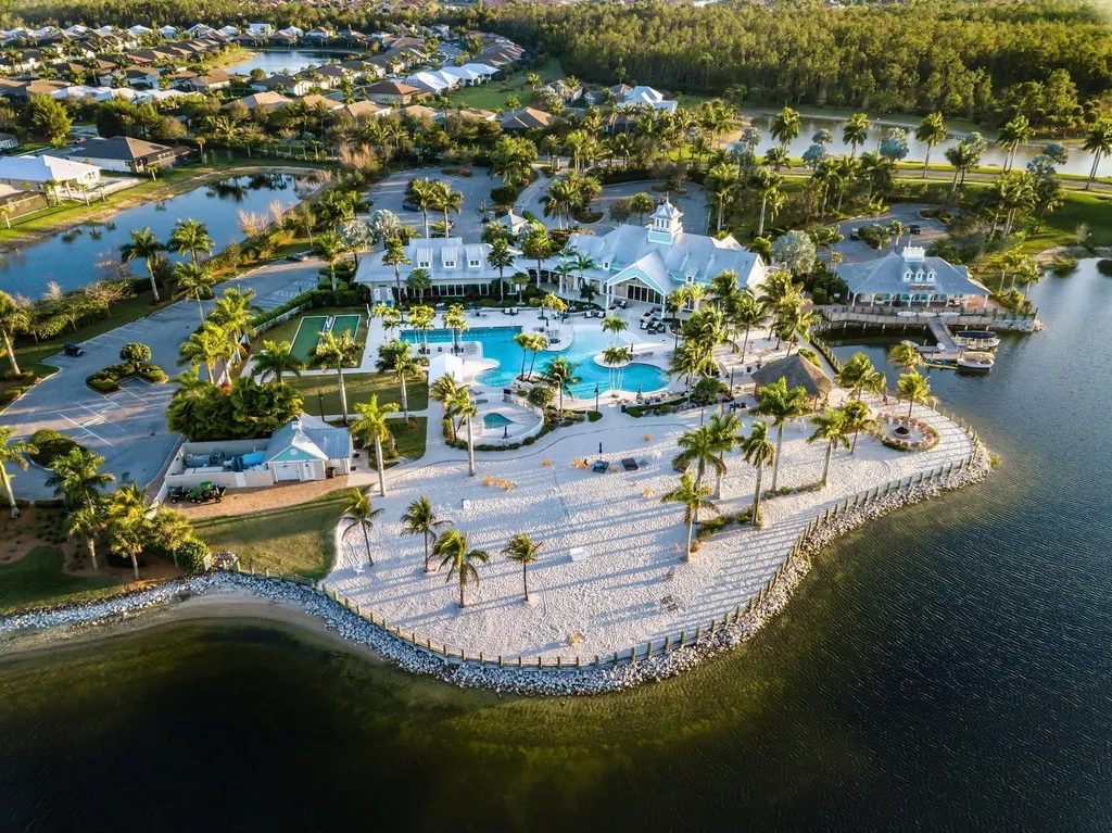 14714 Leeward Drive Naples FL 34114