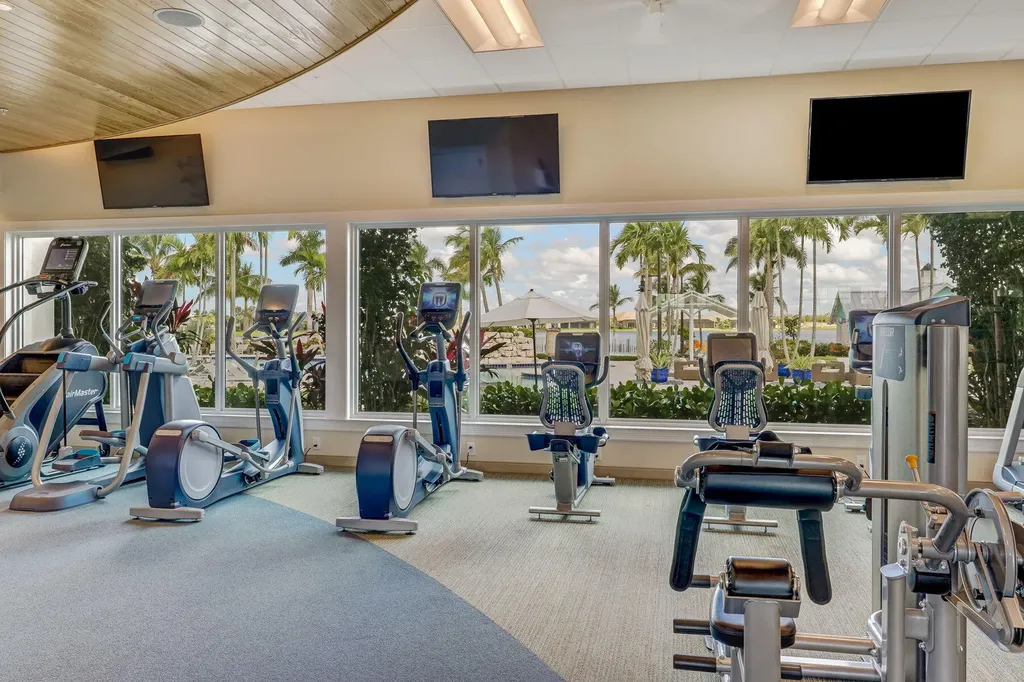 14714 Leeward Drive Naples FL 34114