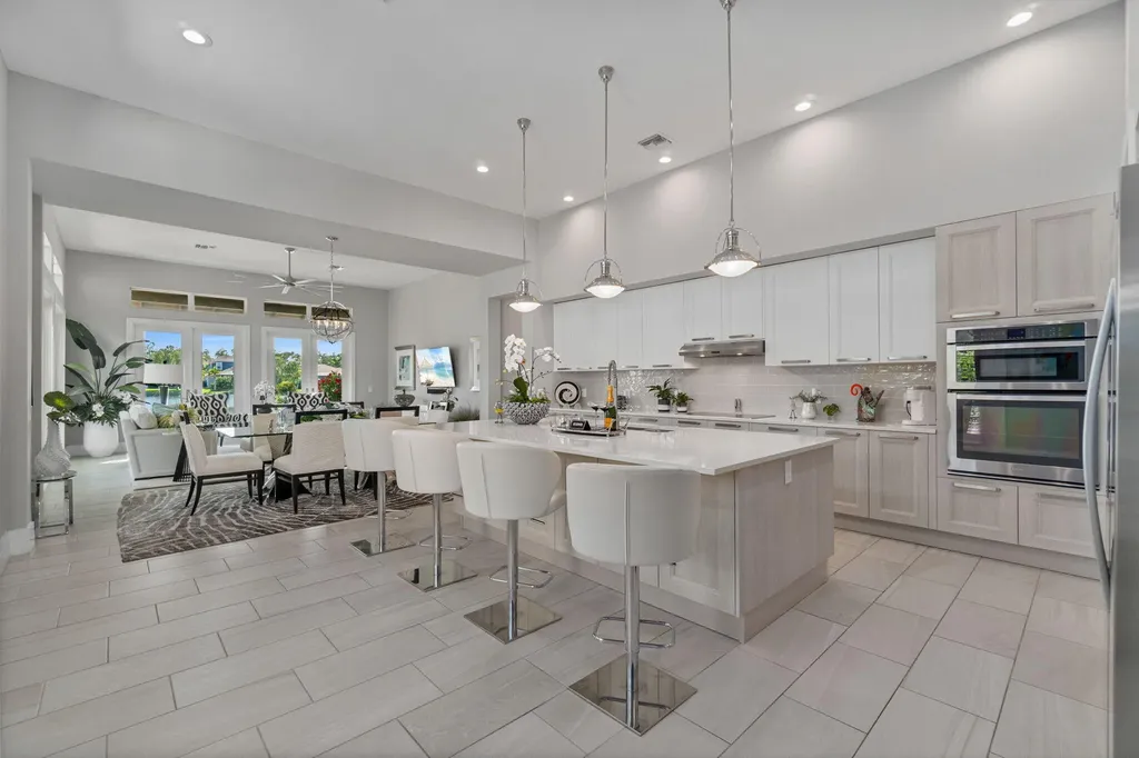 14714 Leeward Drive Naples FL 34114