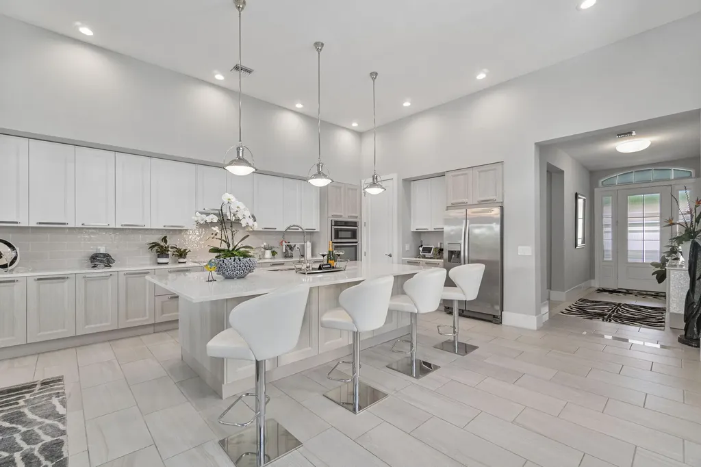 14714 Leeward Drive Naples FL 34114