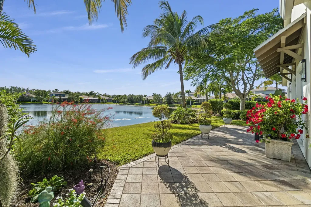 14714 Leeward Drive Naples FL 34114