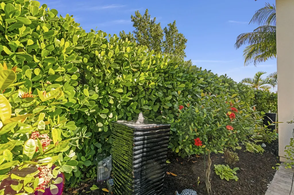 14714 Leeward Drive Naples FL 34114