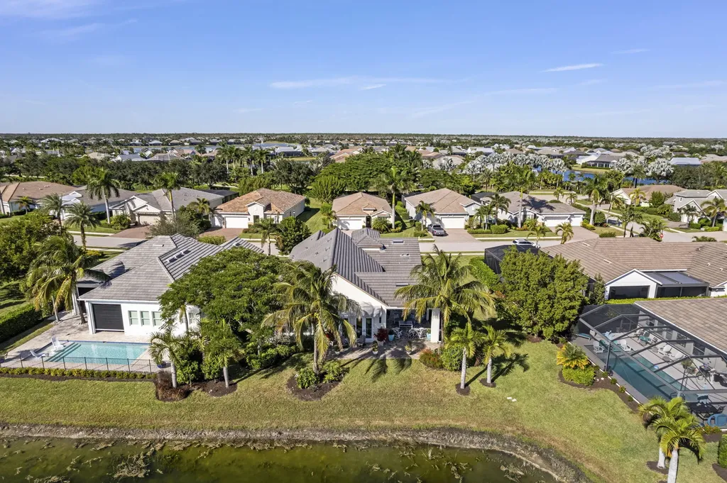 14714 Leeward Drive Naples FL 34114