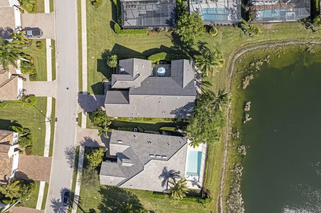 14714 Leeward Drive Naples FL 34114