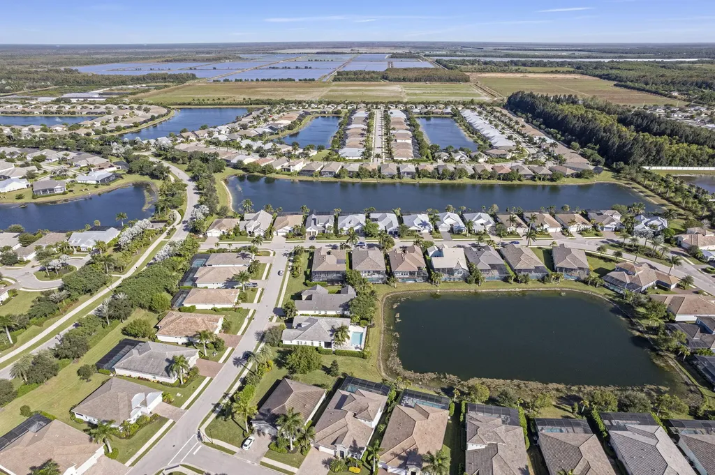 14714 Leeward Drive Naples FL 34114