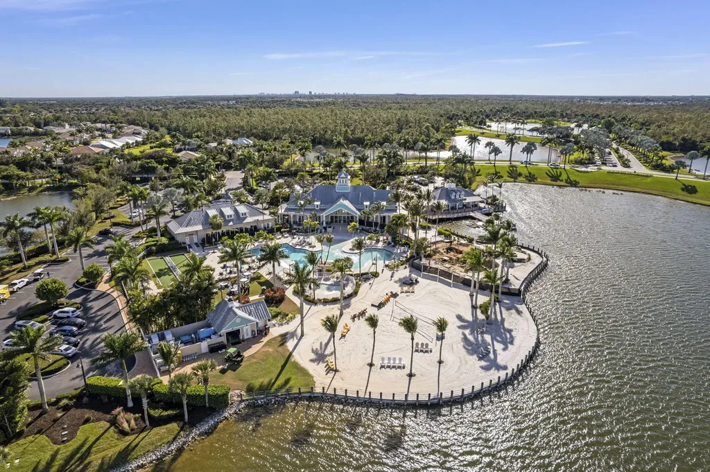 14714 Leeward Drive Naples FL 34114