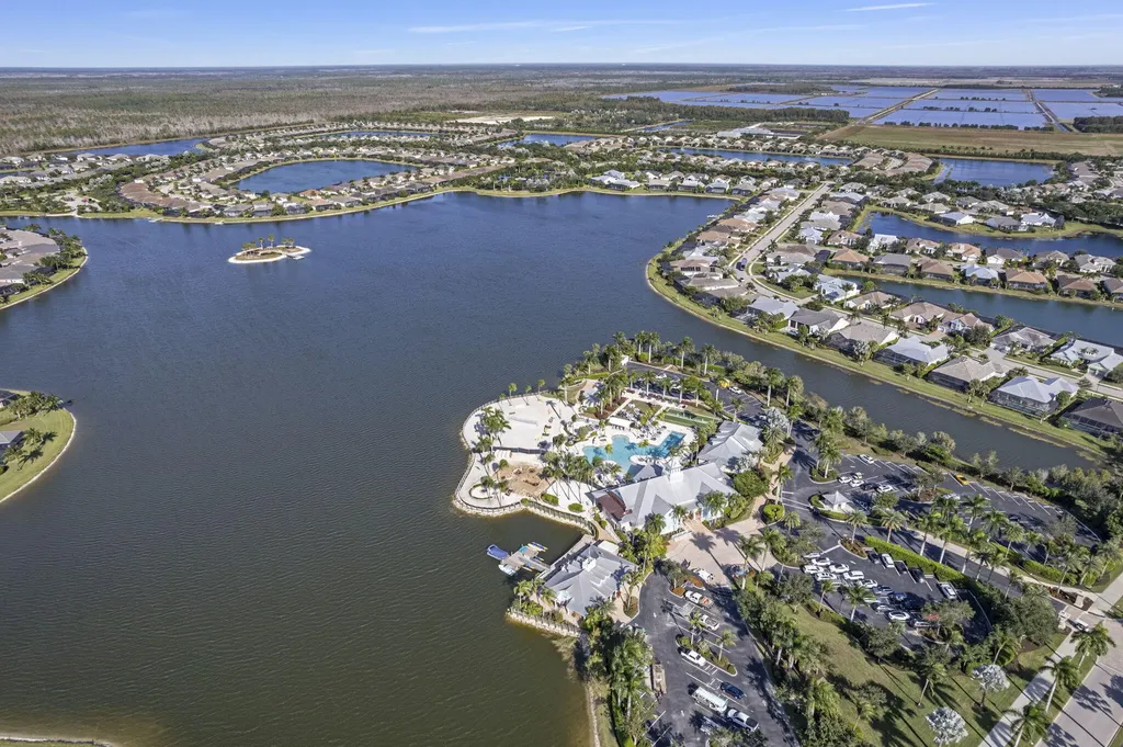 14714 Leeward Drive Naples FL 34114