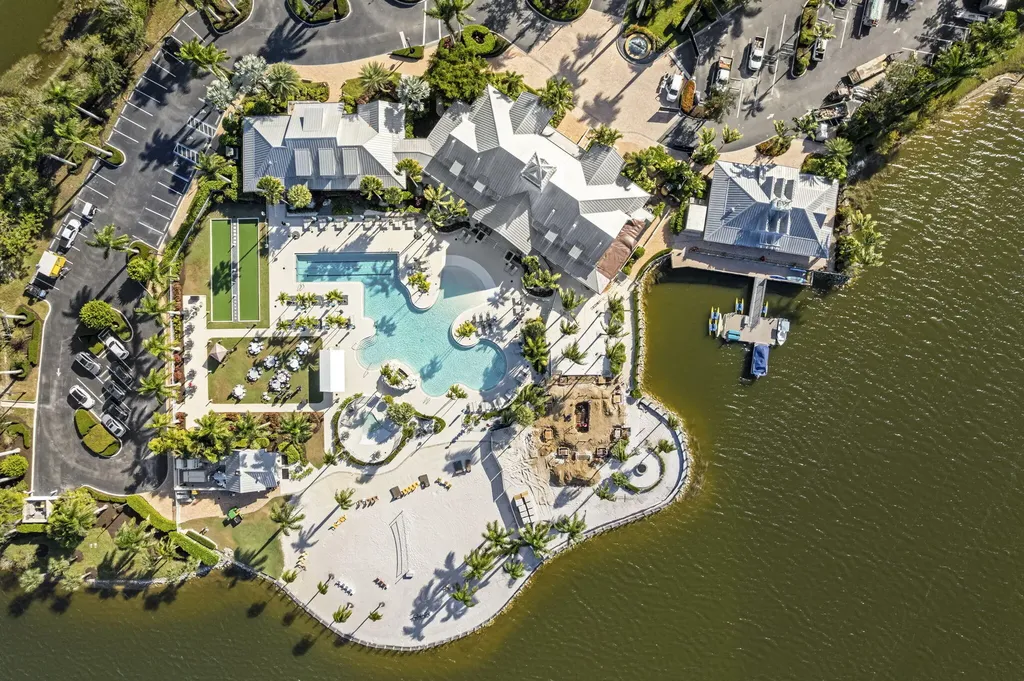 14714 Leeward Drive Naples FL 34114