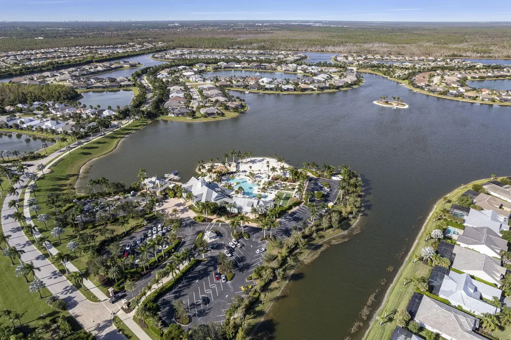 14714 Leeward Drive Naples FL 34114