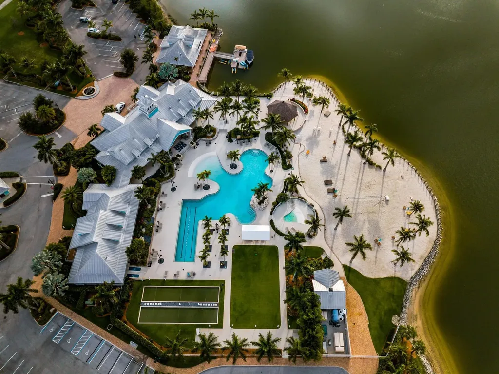 14714 Leeward Drive Naples FL 34114