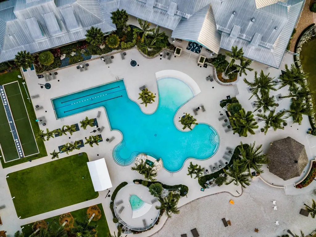 14714 Leeward Drive Naples FL 34114