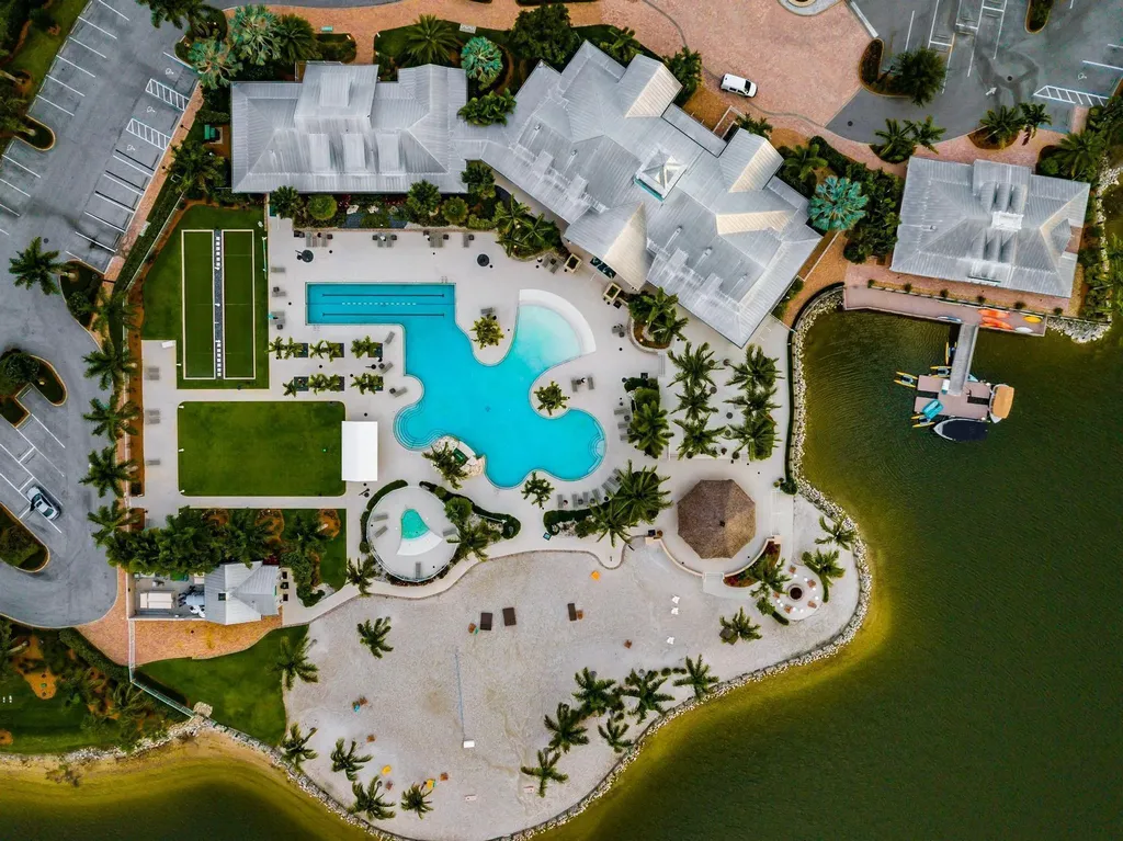 14714 Leeward Drive Naples FL 34114