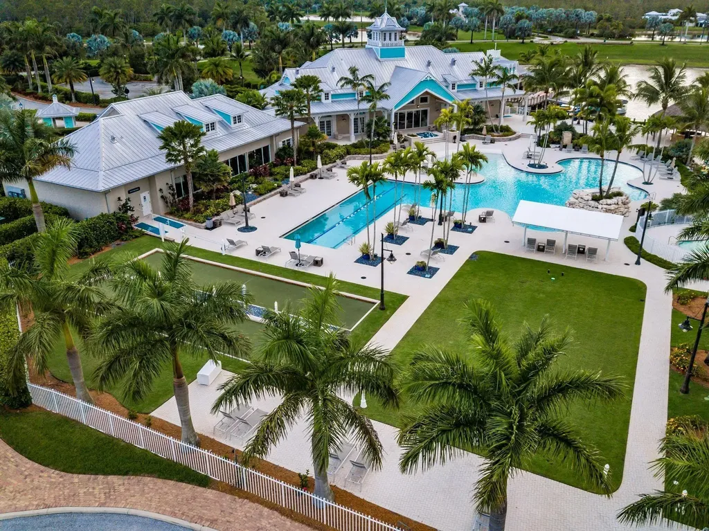 14714 Leeward Drive Naples FL 34114