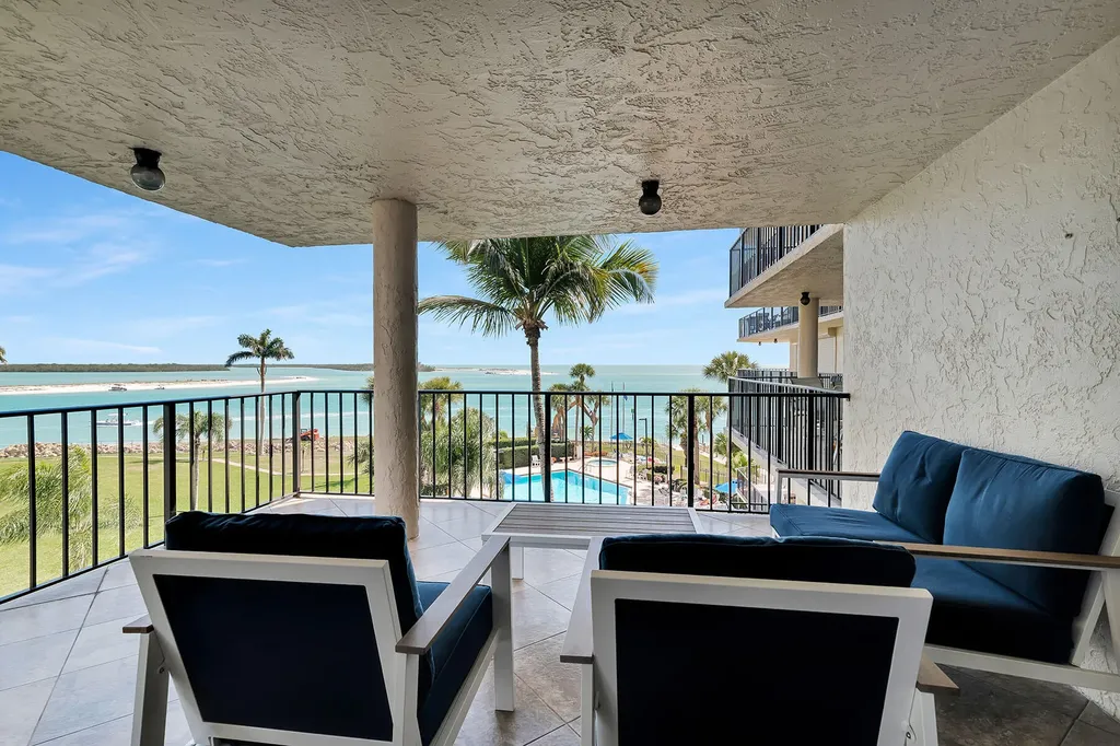 1090 S Collier Marco Island FL 34145