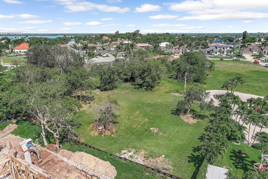 965 Leo Court Marco Island FL 34145