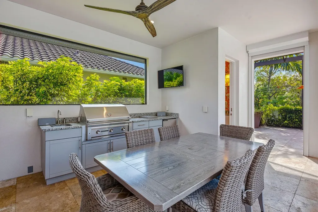 3244 Tavolara Lane Naples FL 34114