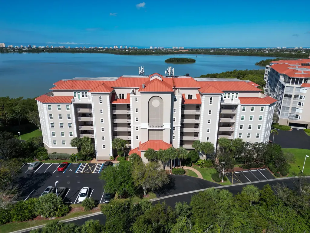 Marco Island FL, 269 Vintage Bay Drive, Unit 7