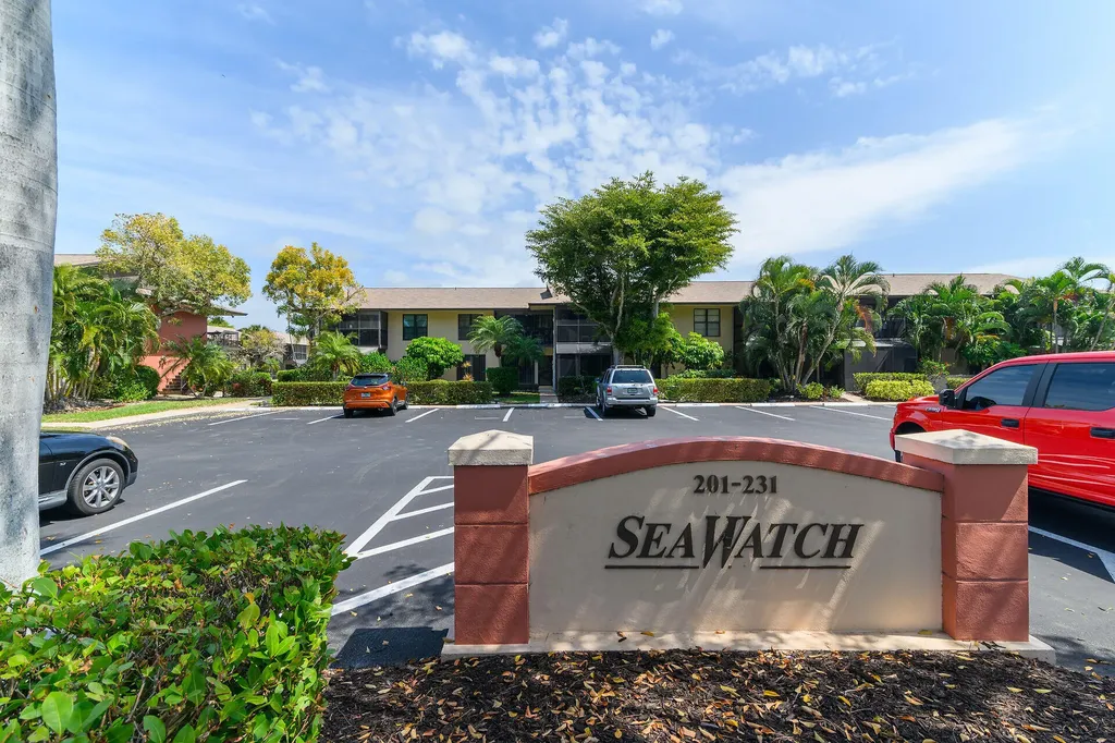 225 S Collier Marco Island FL 34145