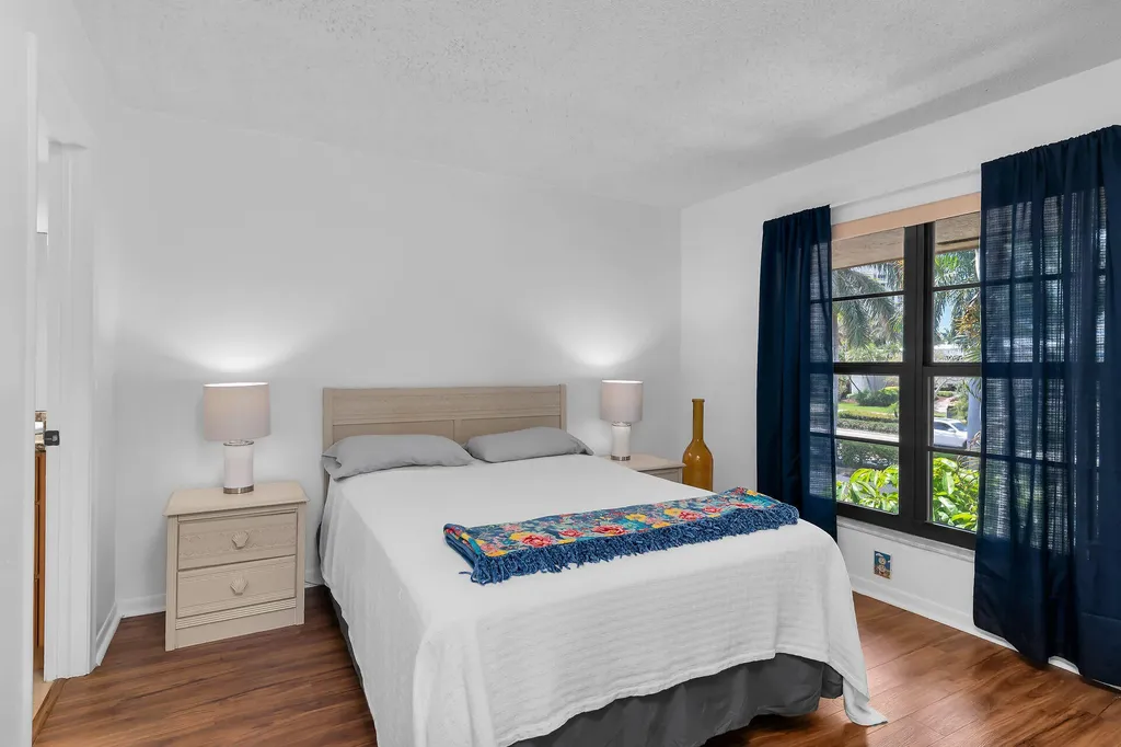 225 S Collier Marco Island FL 34145