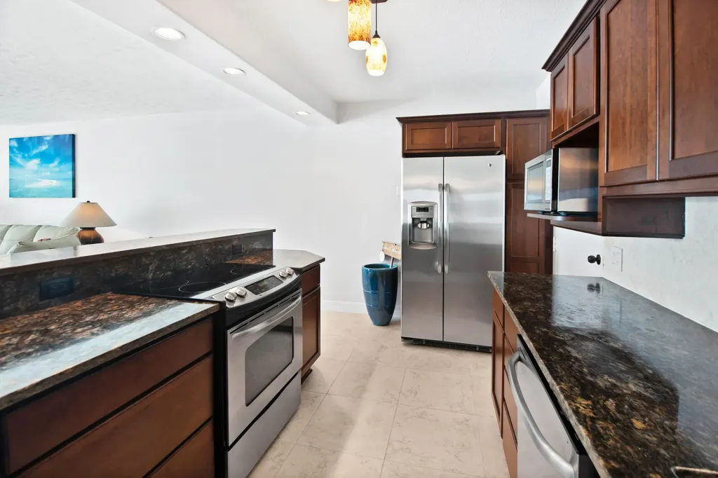 60 Pelican Street W Naples FL 34113