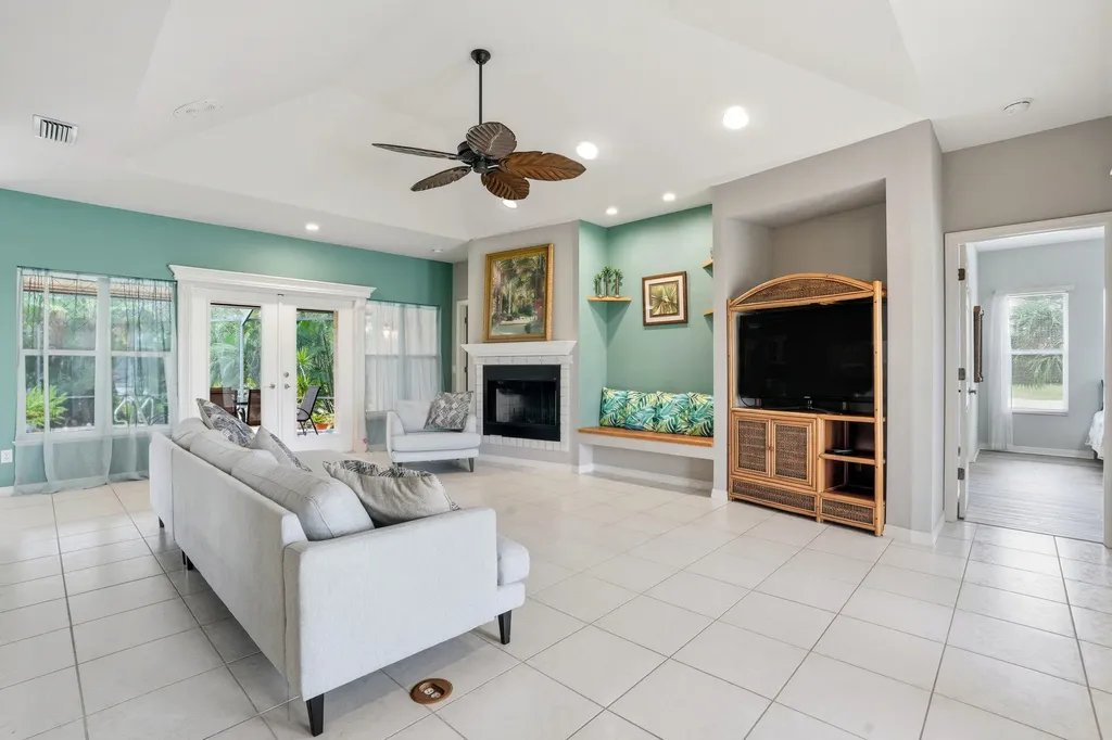 381 Worthington Street Marco Island FL 34145