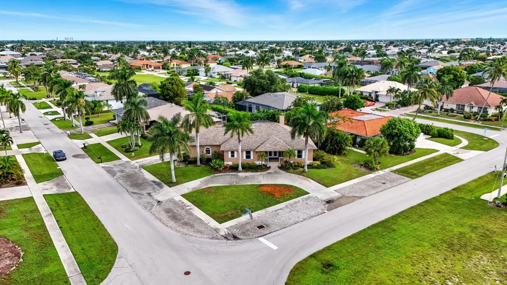 381 Worthington Street Marco Island FL 34145